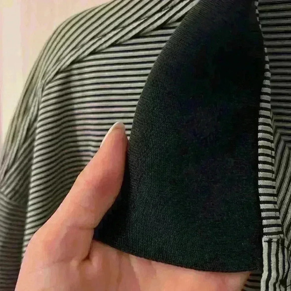 Men’s Polo size large striped - Picture 6 of 6